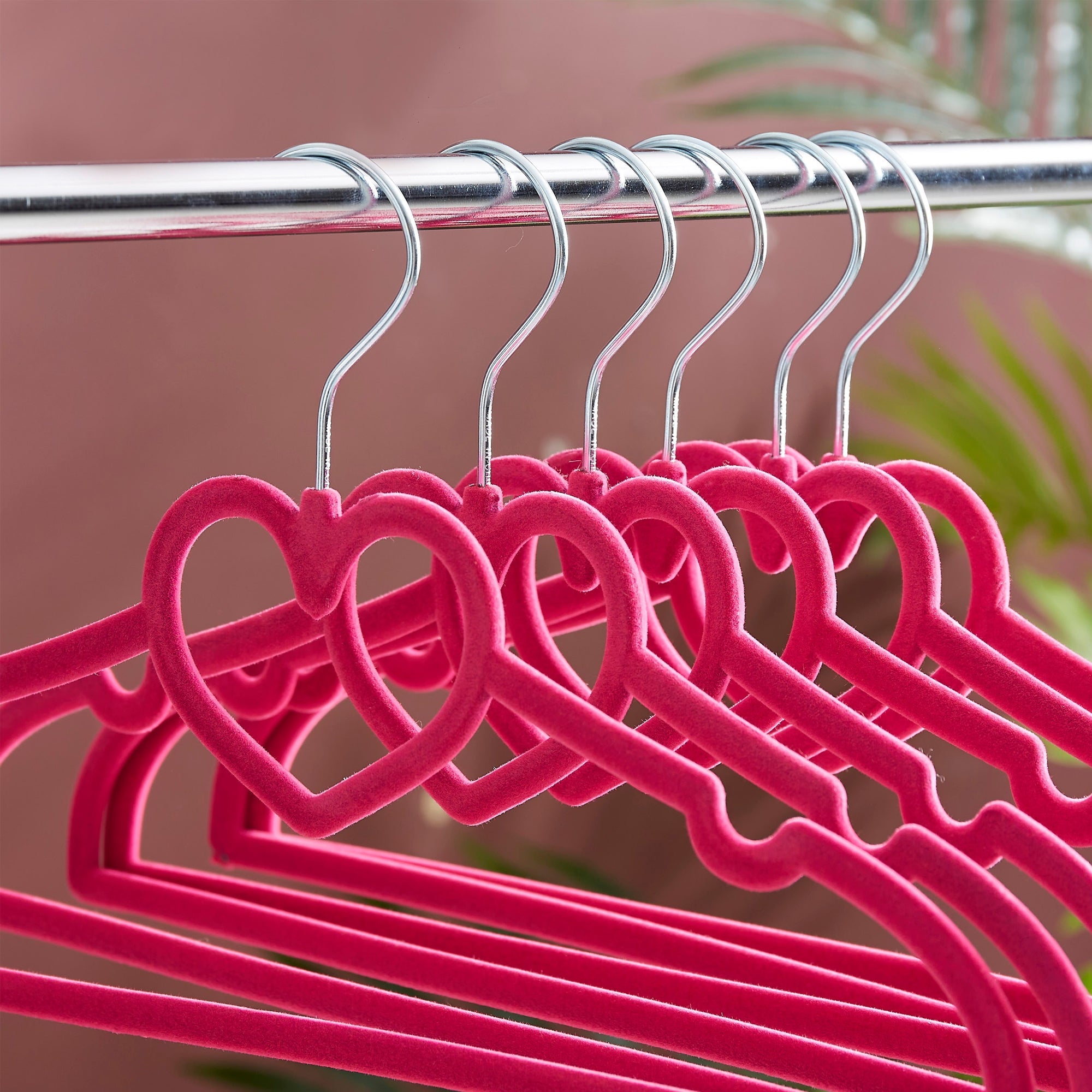 25 Piece Kids Velvet Hanger with Chrome Hooks Set Dark Pink